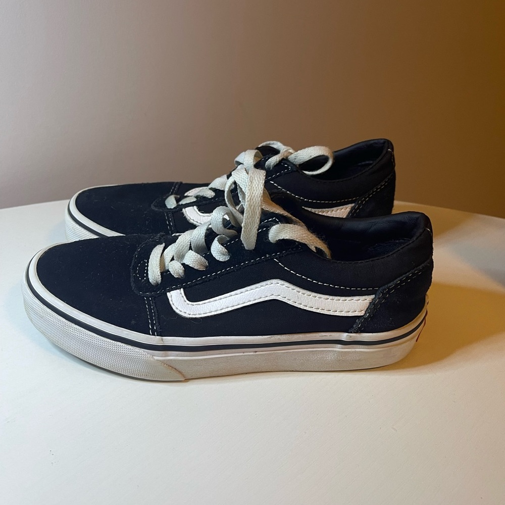 Black Vans